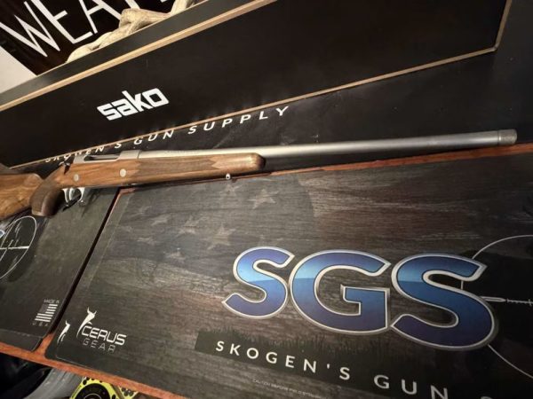 Sako 90 Hunter Stainless 7mm PRC — Serial # LL7774